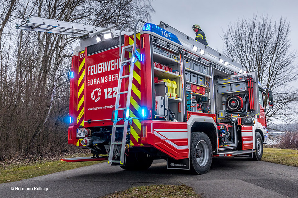 +++ Technischer Einsatz klein & Türöffnung in Katzing +++