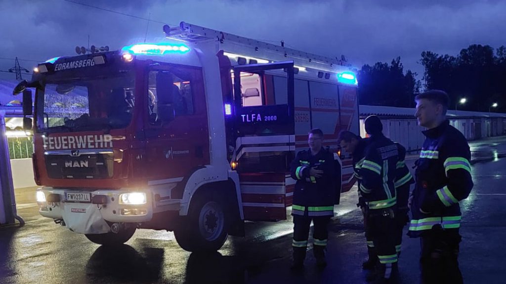 +++ Unwettereinsätze + Brandeinsatz Kraftwerk Ottensheim/Wilhering +++